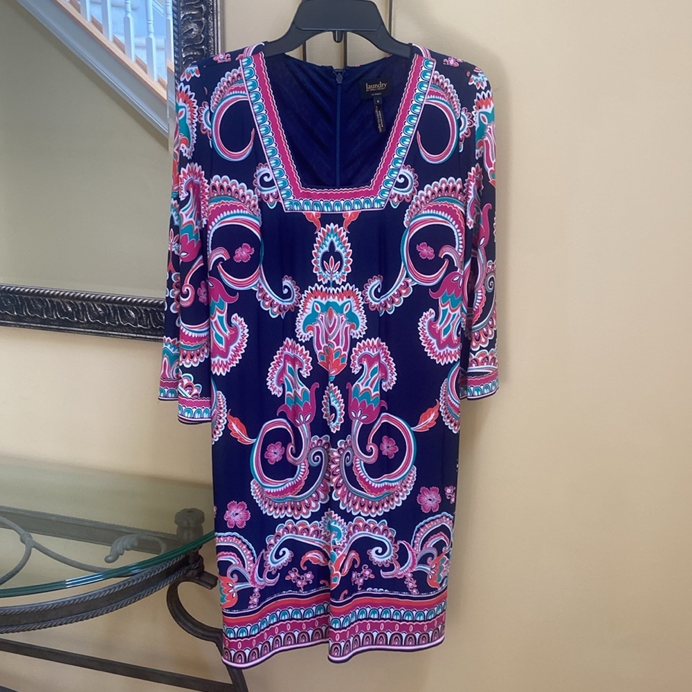 Laundry by Shelli Segal women's size  Small Navy w/ Paisley Floral dress